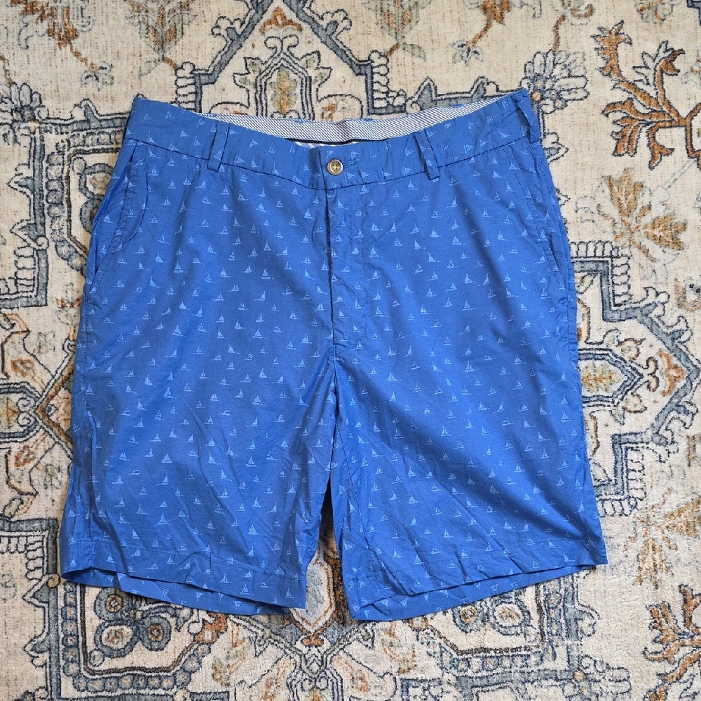 Peter Millar Blue Sailboat Print Men's Shorts